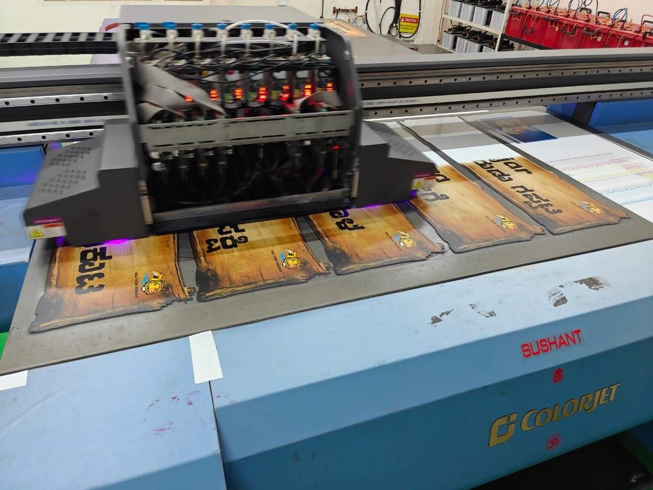 Colorjet UV flatbed printer printing wood-grain panels